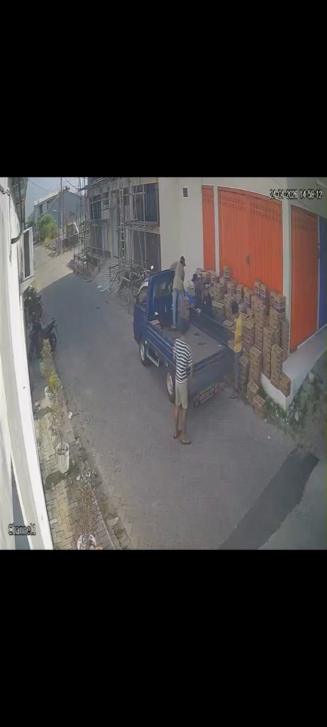 Tipu Sales Susu dan Minyak Goreng hingga Puluhan Juta, Tiga Pelaku Diringkus Resmob Polres Gresik di Malang