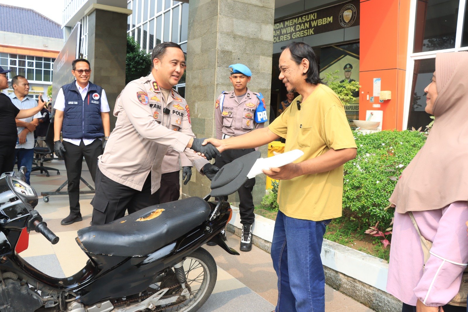 Sempat Hilang Kini motor Telah Kembali, Terimakasih Pak Kapolres Gresik