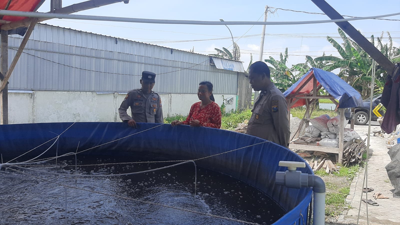 Budidaya Lele di Prambangan Dipantau Polsek Kebomas untuk Wujudkan Swasembada Pangan