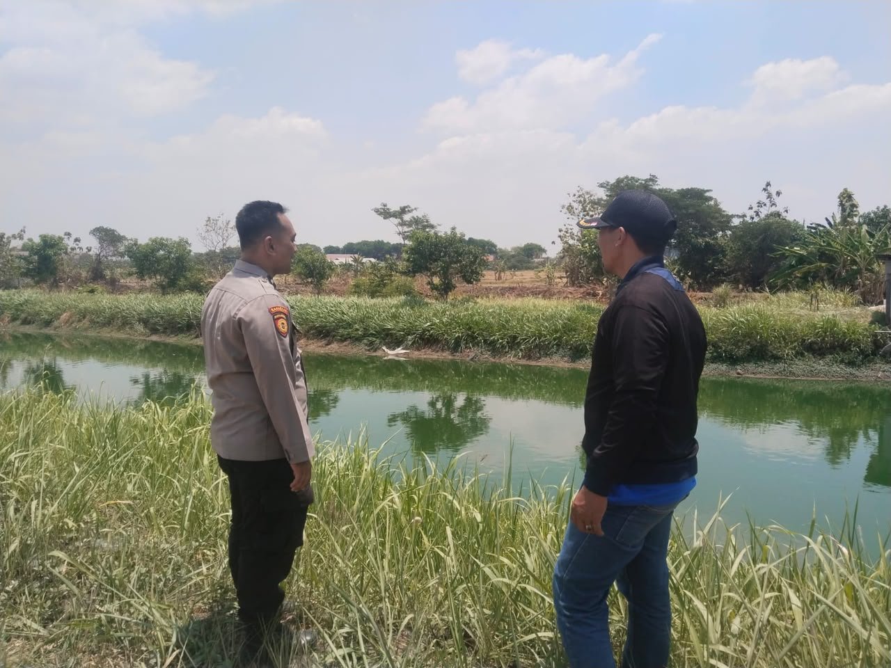 Sinergi dengan Masyarakat, Polsek Benjeng Dorong Produktivitas Tambak Desa Banter